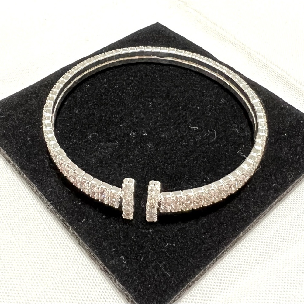 Bangle - Picture 4 of 5